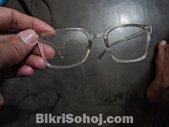 Eye glass plastic frame body